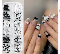 Mix Hello Kitty Black & White - 12 Styles