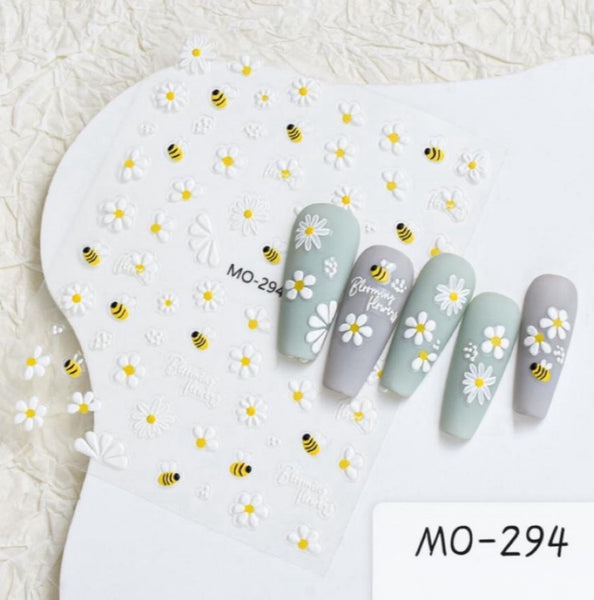 White & Yellow Flower Sticker w/ Bees - MO-294